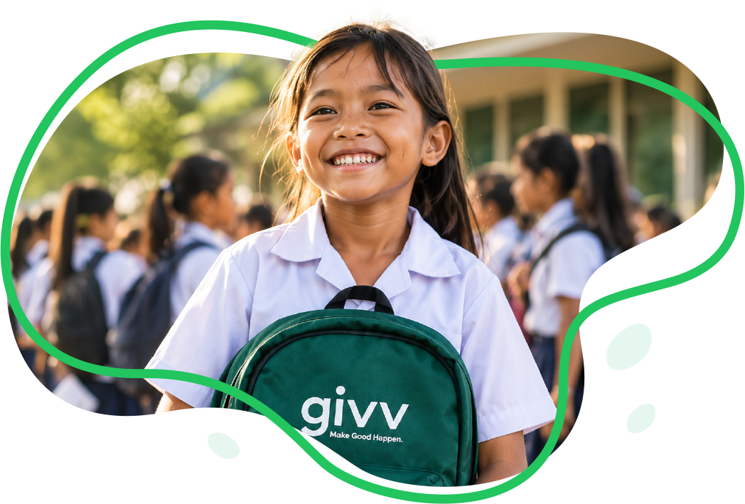 Smiling schoolgirl wearing a Givv backpack in a school community